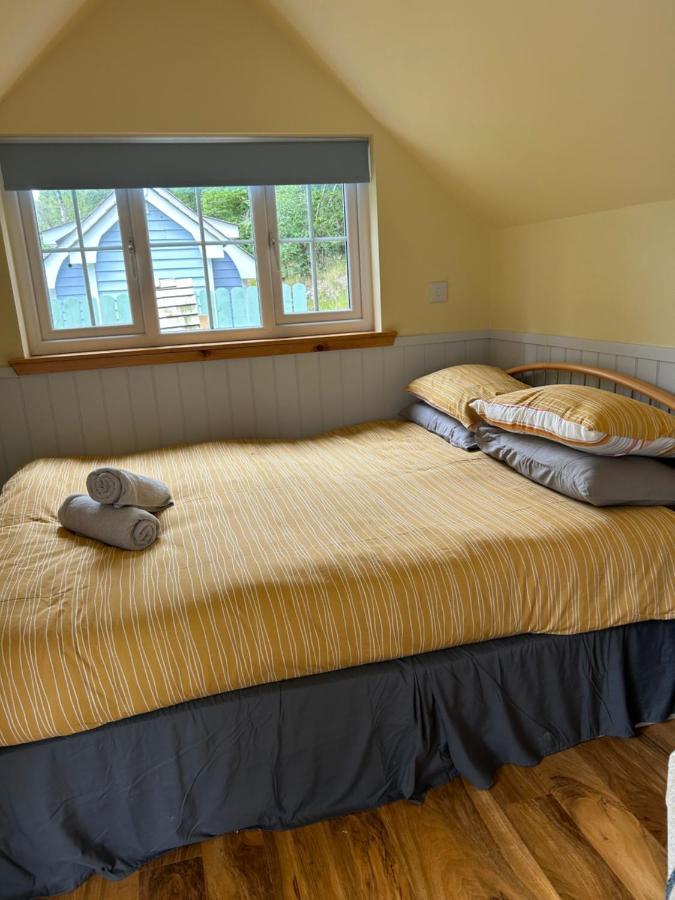 1Lochness Glam Lodges Inverness Exterior photo